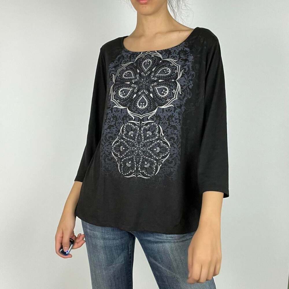 White Stag Women's Black and Navy Jumper